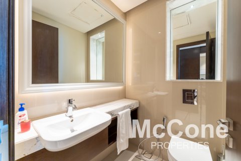 Apartment in Downtown Dubai (Downtown Burj Dubai), Dubai, UAE 2 bedrooms, 140 sq.m. № 586844 - photo 11