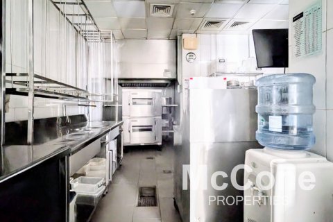 Obchod v Jumeirah Lake Towers, Dubai, SAE 92.62 m² Č.: 586848 - fotografie 2