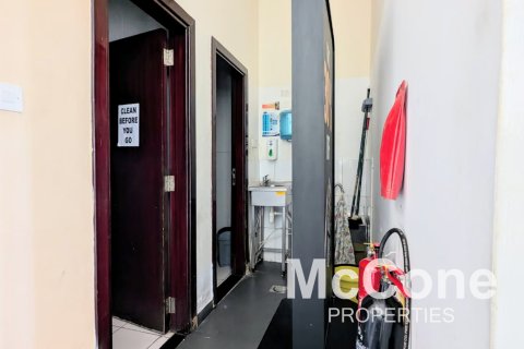 Obchod v Jumeirah Lake Towers, Dubai, SAE 92.62 m² Č.: 586848 - fotografie 11