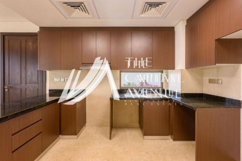 Vila v Khalifa City, Abu Dhabi, SAE 6 ložnice, 514 m² Č.: 605002 - fotografie 16