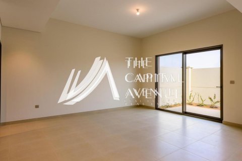 Vila v Khalifa City, Abu Dhabi, SAE 6 ložnice, 514 m² Č.: 605002 - fotografie 2
