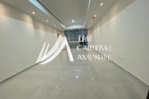 Vilë në Khalifa City, Abu Dhabi, Emiratet e Bashkuara Arabe 4 dhoma gjumi, 297 m2. № 605001 - Foto 3