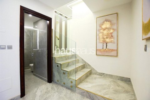 Townhouse in Jumeirah Village Triangle, Dubai, UAE 2 bedrooms, 152 sq.m. № 625856 - photo 9