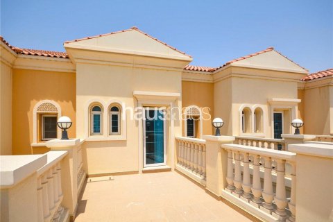Townhouse in Jumeirah Village Triangle, Dubai, UAE 2 bedrooms, 152 sq.m. № 625856 - photo 15