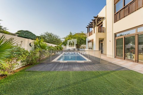 阿联酋 Dubai Mohammed Bin Rashid City 待租 : 4 卧, 730 平方米 , 编号592055 - 照片 2