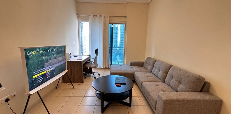 Appartement à Dubai, EAU: 1 chambre, 66.7 m2 № 621428