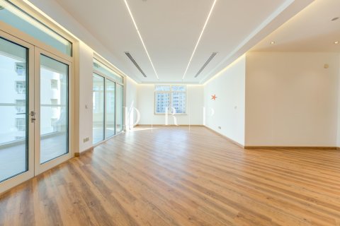 Müüa korter asukohaga Palm Jumeirah, Dubai, AÜE: 3 magamistoaga, 200.6 m² Nr 563346 - pilt 1