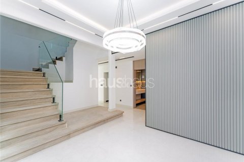 Villa in Meadows, Dubai, UAE 6 bedrooms, 457 sq.m. № 625228 - photo 9