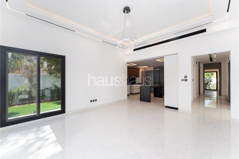 Villa in Meadows, Dubai, UAE 6 bedrooms, 457 sq.m. № 625228 - photo 5