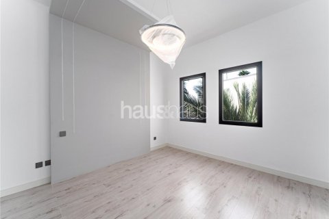 Villa in Meadows, Dubai, UAE 6 bedrooms, 457 sq.m. № 625228 - photo 18