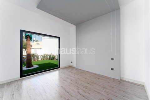 Villa in Meadows, Dubai, UAE 6 bedrooms, 457 sq.m. № 625228 - photo 6