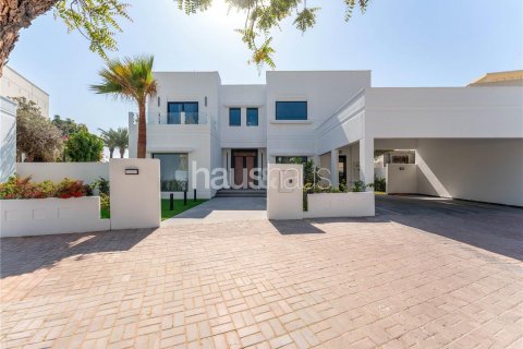 Villa in Meadows, Dubai, UAE 6 bedrooms, 457 sq.m. № 625228 - photo 20