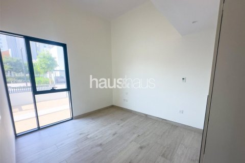 Villa in Al Furjan, Dubai, UAE 4 bedrooms, 331 sq.m. № 625229 - photo 7