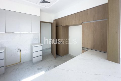 Villa in Al Furjan, Dubai, UAE 4 bedrooms, 331 sq.m. № 625229 - photo 6