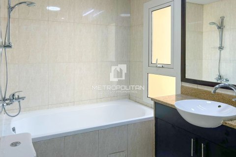 Apartment in Dubai Production City (IMPZ), UAE 3 bedrooms, 126 sq.m. № 592479 - photo 17