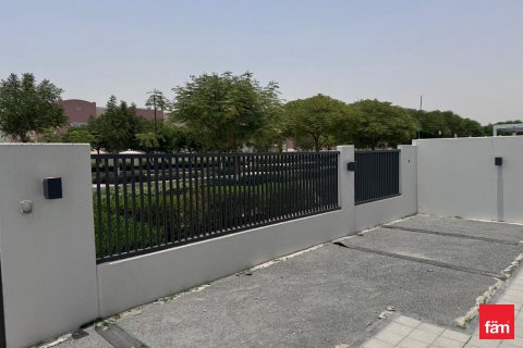 Řadový dům v Dubai, SAE 4 ložnice, 233.8 m² Č.: 596285 - fotografie 15