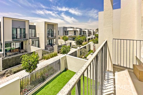Townhouse in The Valley, Dubai, UAE 3 bedrooms, 189 sq.m. № 586758 - photo 13