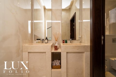 Vila v Nadd Al Sheba, Dubai, SAE 4 ložnice, 465 m² Č.: 627608 - fotografie 9