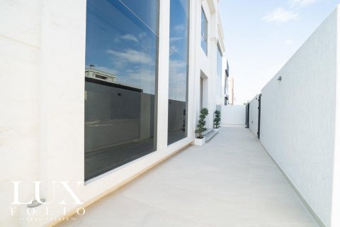 Vila v Nadd Al Sheba, Dubai, SAE 4 ložnice, 465 m² Č.: 627608 - fotografie 29