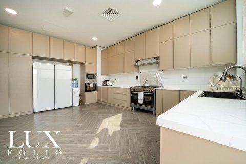 Vila v Nadd Al Sheba, Dubai, SAE 4 ložnice, 465 m² Č.: 627608 - fotografie 26