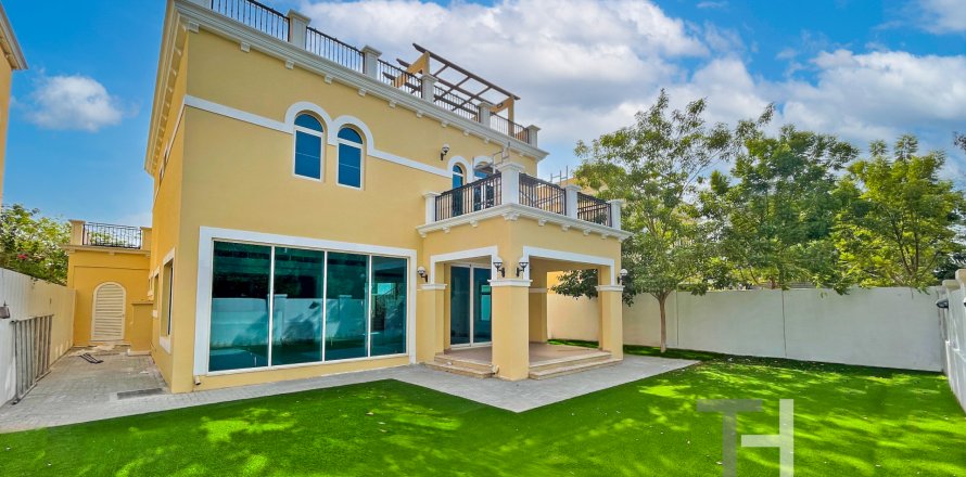 Vilë në Jumeirah Park, Dubai, Emiratet e Bashkuara Arabe 4 dhoma gjumi, 386 m2. № 586591