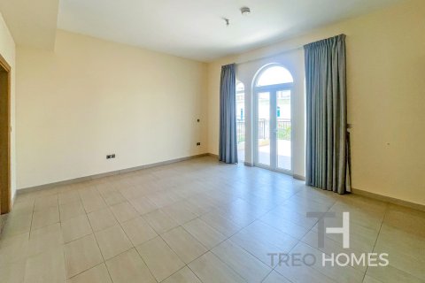 Vilë në Jumeirah Park, Dubai, Emiratet e Bashkuara Arabe 4 dhoma gjumi, 386 m2. № 586591 - Foto 18