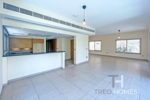 Vilë në Jumeirah Park, Dubai, Emiratet e Bashkuara Arabe 4 dhoma gjumi, 386 m2. № 586591 - Foto 6