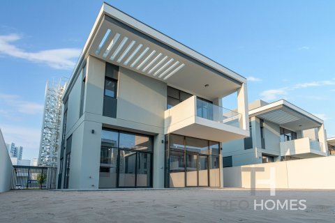 Villa te huur in Al Furjan, Dubai, VAE 4 slaapkamers, 331 vr.m., nr 586592 - foto 18