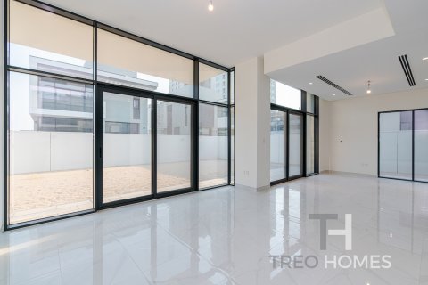 Villa te huur in Al Furjan, Dubai, VAE 4 slaapkamers, 331 vr.m., nr 586592 - foto 3