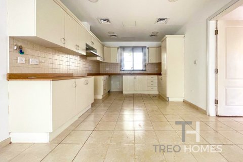 Βίλα σε Meadows, Dubai, ΗΑΕ 3 υπνοδωμάτια, 605 τ.μ. Αρ. 586593 - φωτογραφία 3