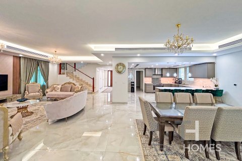 Vilë në Jumeirah Park, Dubai, Emiratet e Bashkuara Arabe 4 dhoma gjumi, 403 m2. № 586525 - Foto 11