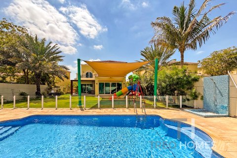 Vilë në Jumeirah Park, Dubai, Emiratet e Bashkuara Arabe 4 dhoma gjumi, 403 m2. № 586525 - Foto 2