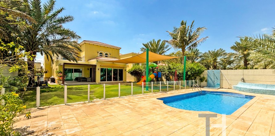 Vilë në Jumeirah Park, Dubai, Emiratet e Bashkuara Arabe 4 dhoma gjumi, 403 m2. № 586525