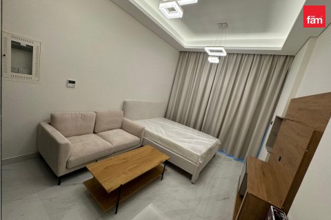 Apartment in Arjan, Dubai, UAE 30.7 sq.m. № 575334 - photo 2