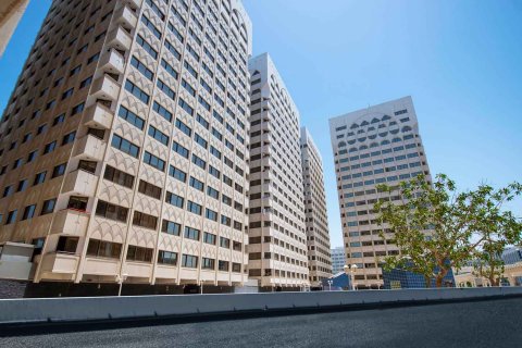 Complex rezidențial B6 KHALIFA COMPLEX în Al Zahiyah, Abu Dhabi, EAU №209998