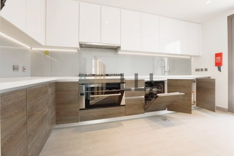 Townhouse on the Yas Island, Abu Dhabi, UAE 3 bedrooms, 330 sq.m. № 624138 - photo 6