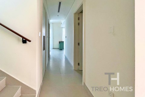 Villa in Dubai South (Dubai World Central), UAE 3 bedrooms, 185 sq.m. № 590291 - photo 24