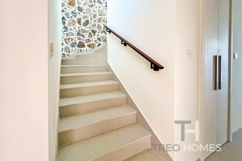 Villa in Dubai South (Dubai World Central), UAE 3 bedrooms, 185 sq.m. № 590291 - photo 16