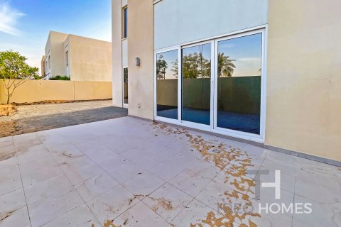 Apartament në Dubai, Emiratet e Bashkuara Arabe 3 dhoma gjumi, 235 m2. № 590292 - Foto 2