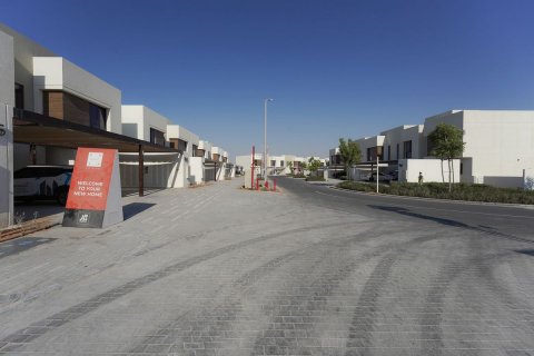 Townhouse on the Yas Island, Abu Dhabi, UAE 3 bedrooms, 162 sq.m. № 594340 - photo 10