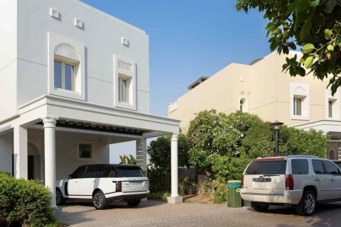 MONTGOMERIE MAISONETTES Emirates Hills, Dubaijā, AAE Nr. 112300