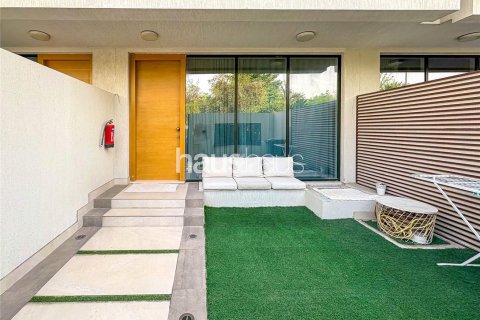 Vila v Jumeirah Village Circle, Dubai, SAE 3 ložnice, 130 m² Č.: 625705 - fotografie 1