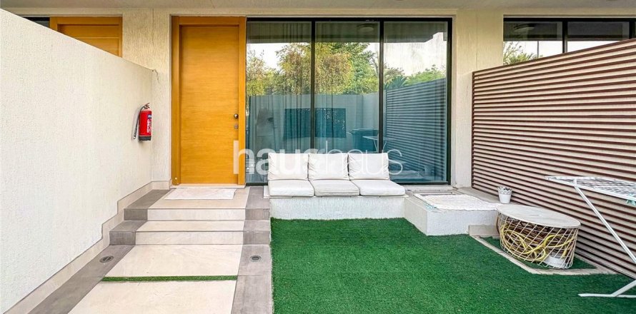 Vila v Jumeirah Village Circle, Dubai, SAE 3 ložnice, 130 m² Č.: 625705