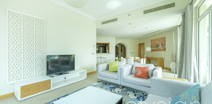 Palm Jumeirah, Dubai, UAE의 아파트 침실 3개, 203제곱미터 번호 586229