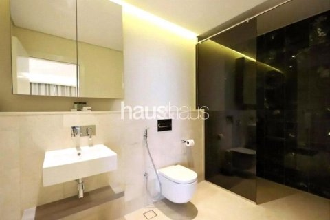 Apartment in Palm Jumeirah, Dubai, UAE 2 bedrooms, 122 sq.m. № 626246 - photo 8