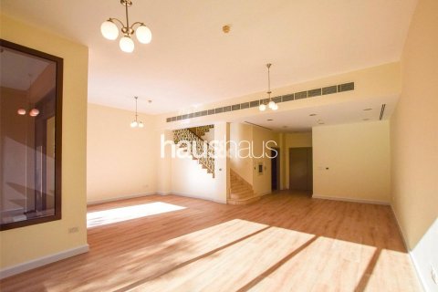 Shtëpi në qytet në Jumeirah Islands, Dubai, Emiratet e Bashkuara Arabe 4 dhoma gjumi, 312 m2. № 626250 - Foto 7