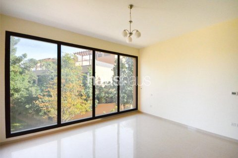 Shtëpi në qytet në Jumeirah Islands, Dubai, Emiratet e Bashkuara Arabe 4 dhoma gjumi, 312 m2. № 626250 - Foto 11