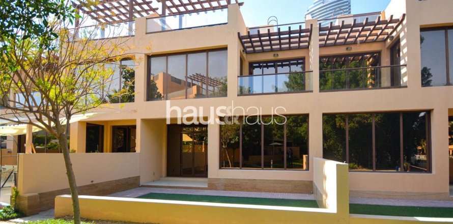 Shtëpi në qytet në Jumeirah Islands, Dubai, Emiratet e Bashkuara Arabe 4 dhoma gjumi, 312 m2. № 626250