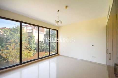 Shtëpi në qytet në Jumeirah Islands, Dubai, Emiratet e Bashkuara Arabe 4 dhoma gjumi, 312 m2. № 626250 - Foto 12