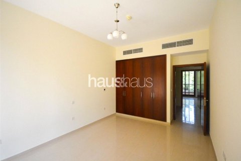 Shtëpi në qytet në Jumeirah Islands, Dubai, Emiratet e Bashkuara Arabe 4 dhoma gjumi, 312 m2. № 626250 - Foto 5